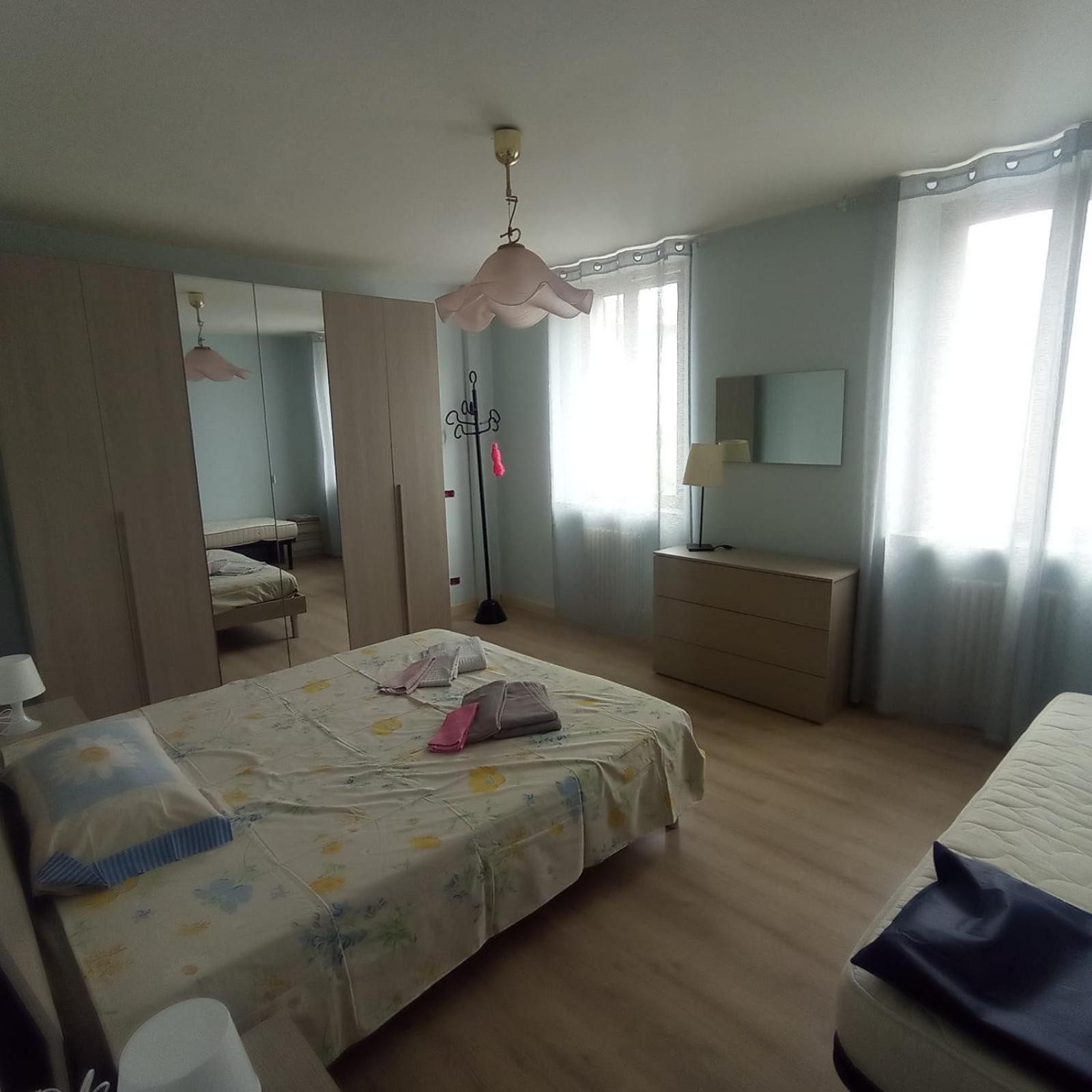 Mamma Mia Bed And Breakfast Uggiate Eksteriør billede